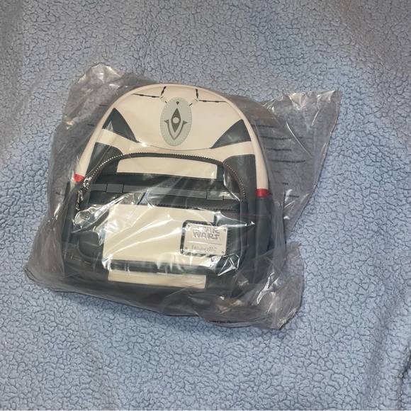 Star Wars bad batch omega loungefly - Picture 2 of 3